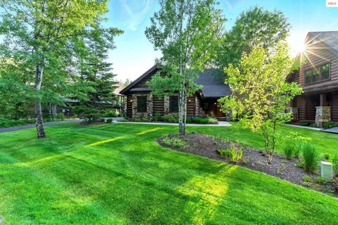 Photo of 52 Waterdance Way, Sandpoint, ID 83864 (MLS # 20252680)