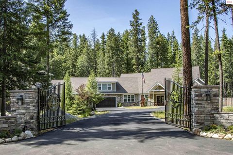 Photo of 399 Forest Knolls Drive, Sandpoint, ID 83864 (MLS # 20242578)