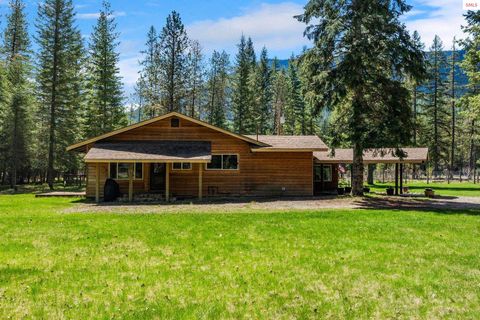 Photo of 384 Earl Lane, Bonners Ferry, ID 83805 (MLS # 20260407)