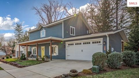 Photo of 411 Louis Ln, Sandpoint, ID 83864 (MLS # 20260608)