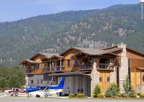 Photo of 1208 Spitfire St, Sandpoint, ID 83864 (MLS # 20221989)