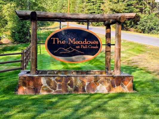 125 RANCH RD, NAPLES, ID 83847 - Image aa5e90d1df50a5eb59b940ca65bf67ac/1904357948