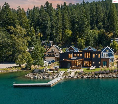 Photo of 1770 Garfield Bay Rd, Sagle, ID 83860 (MLS # 20260704)