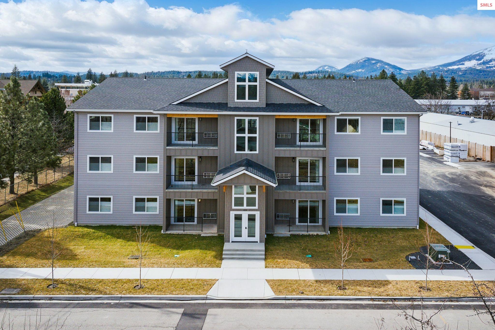 Photo 1 of 47 — 424 Olive Ave #101, Sandpoint, ID 83864