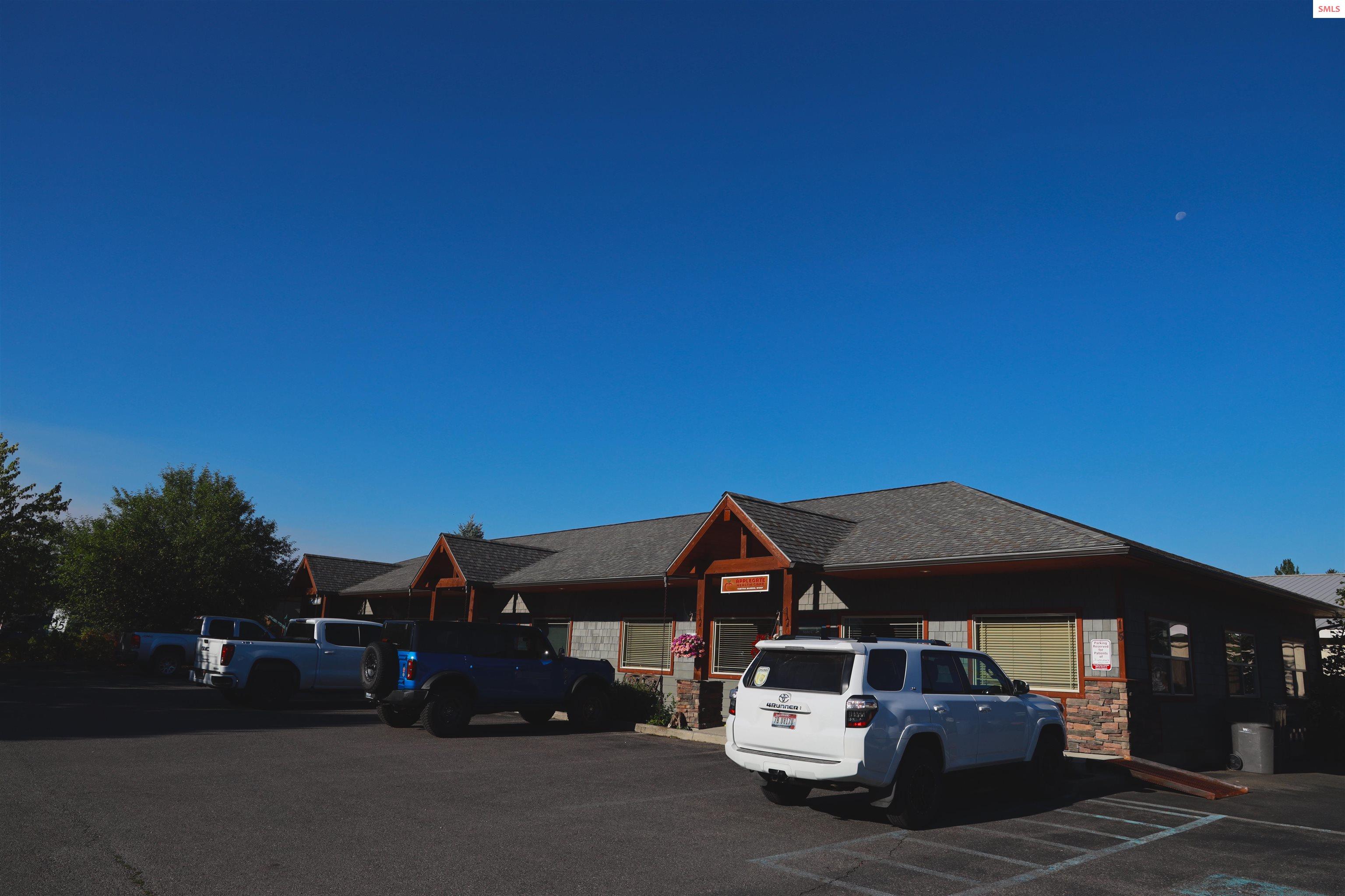 Photo 1 of 28 — 1215 Michigan St, Sandpoint, ID 83864