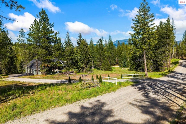 261 HAWKWIND TRL, COCOLALLA, ID 83813 - Image e80d5b1db62616d02fdc03df71e1a7db/4202741226