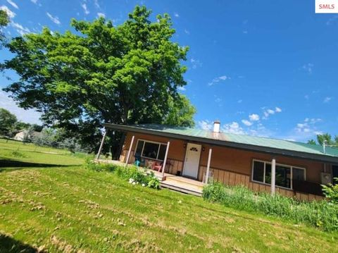 Photo of 7494 Wells St, Bonners Ferry, ID 83805 (MLS # 20252710)