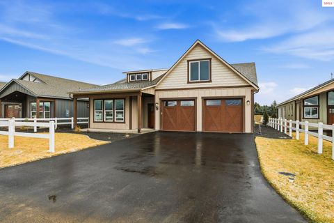 Photo of 113 Backtrack Rd, Sandpoint, ID 83864 (MLS # 20260322)