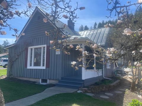 Photo of 7042 Oak St, Bonners Ferry, ID 83805 (MLS # 20260651)