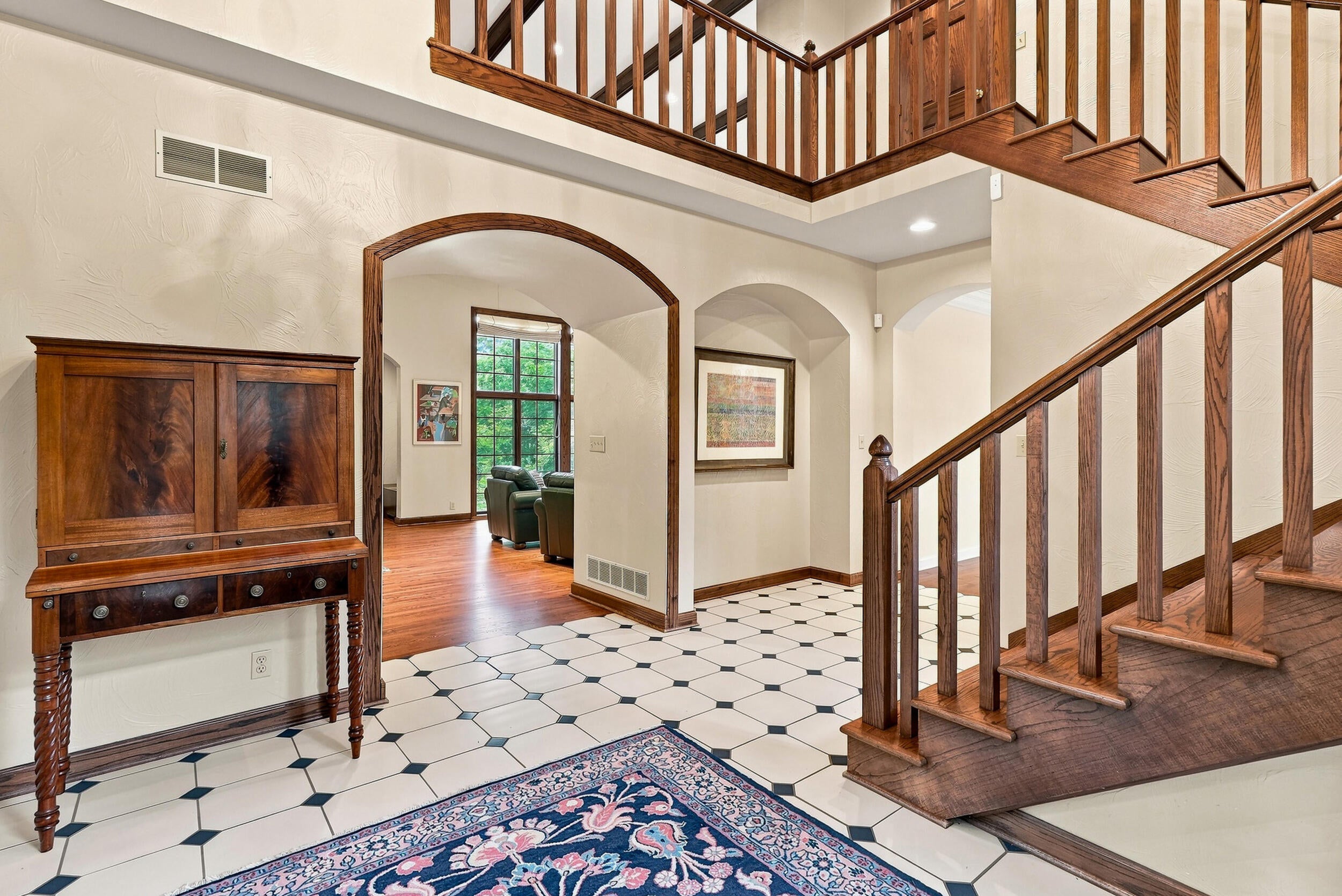 801 Rollins Rd, Columbia, MO, 65203, USA, 6 Bedrooms Bedrooms, ,6 BathroomsBathrooms,Residential,Active,801 Rollins Rd,436333