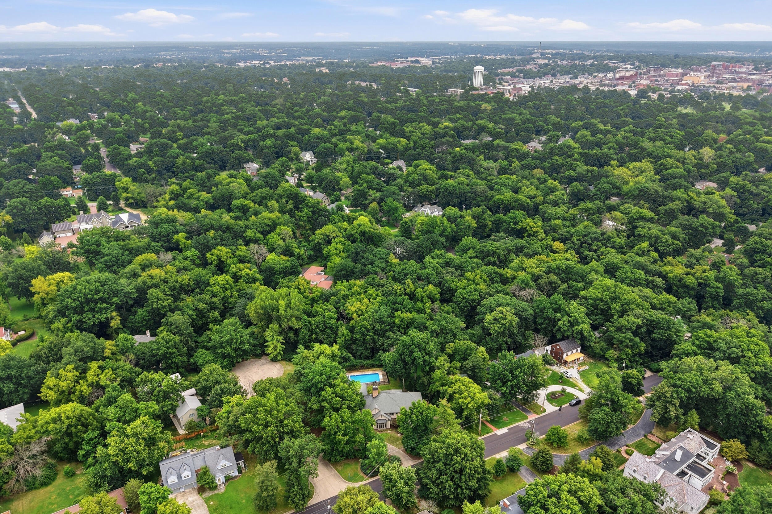 801 Rollins Rd, Columbia, MO, 65203, USA, 6 Bedrooms Bedrooms, ,6 BathroomsBathrooms,Residential,Active,801 Rollins Rd,436333