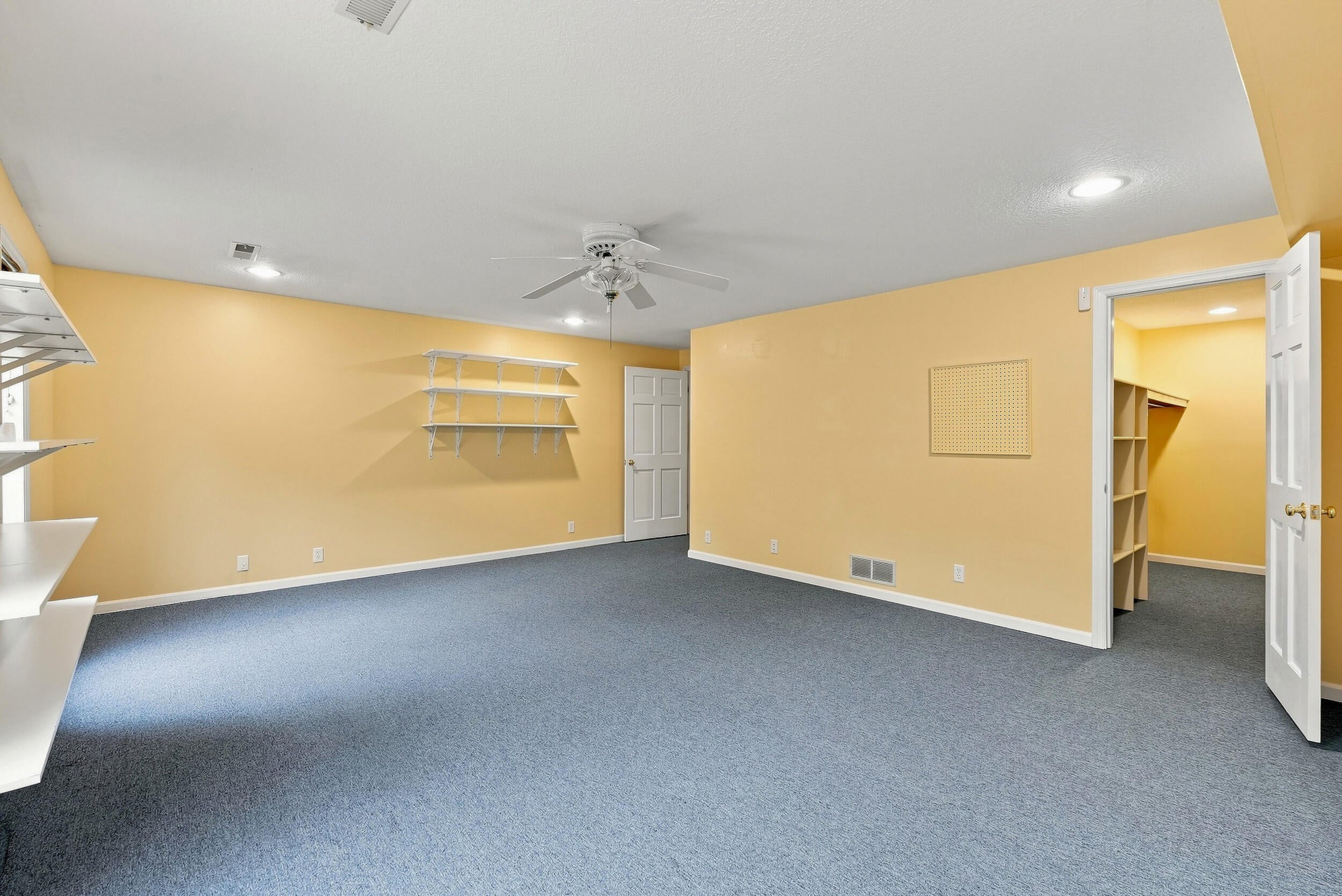 801 Rollins Rd, Columbia, MO, 65203, USA, 6 Bedrooms Bedrooms, ,6 BathroomsBathrooms,Residential,Active,801 Rollins Rd,436333