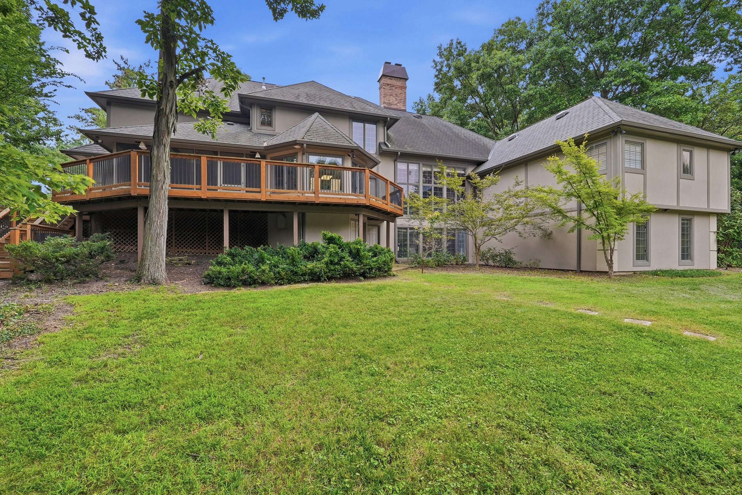 801 Rollins Rd, Columbia, MO, 65203, USA, 6 Bedrooms Bedrooms, ,6 BathroomsBathrooms,Residential,Active,801 Rollins Rd,436333