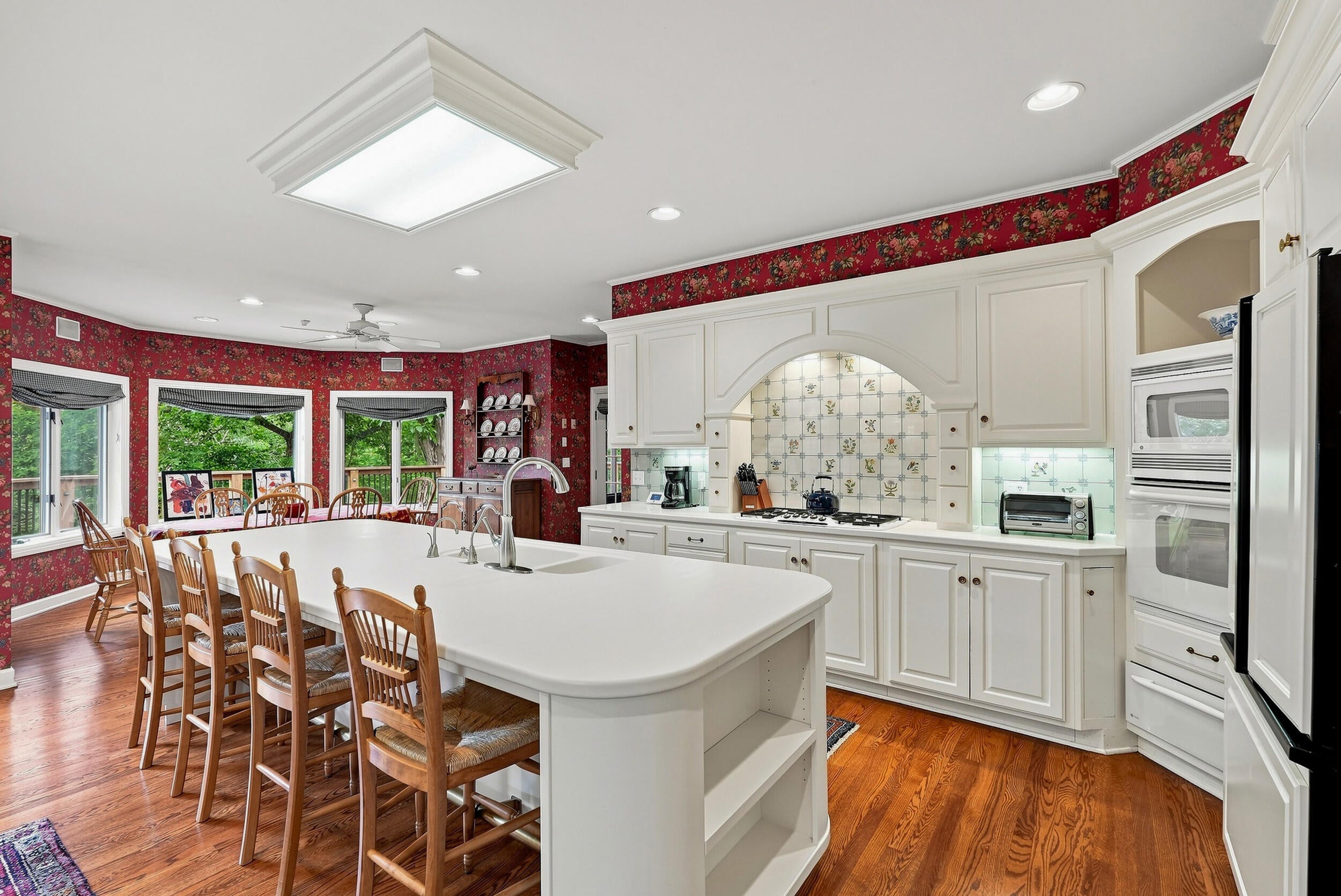 801 Rollins Rd, Columbia, MO, 65203, USA, 6 Bedrooms Bedrooms, ,6 BathroomsBathrooms,Residential,Active,801 Rollins Rd,436333