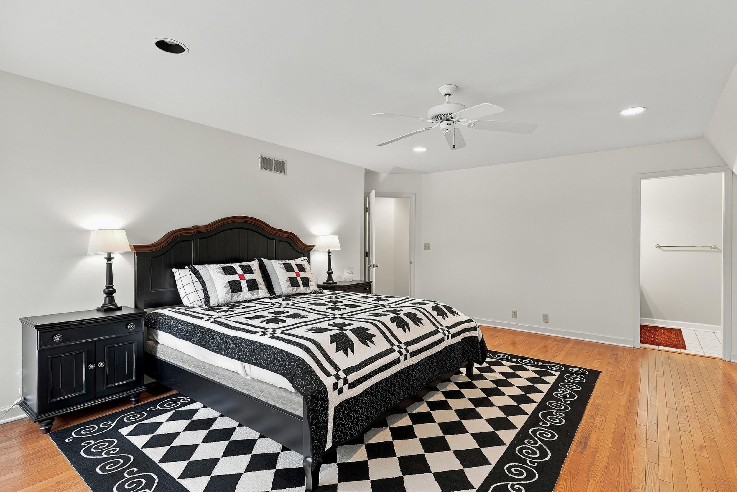 801 Rollins Rd, Columbia, MO, 65203, USA, 6 Bedrooms Bedrooms, ,6 BathroomsBathrooms,Residential,Active,801 Rollins Rd,436333