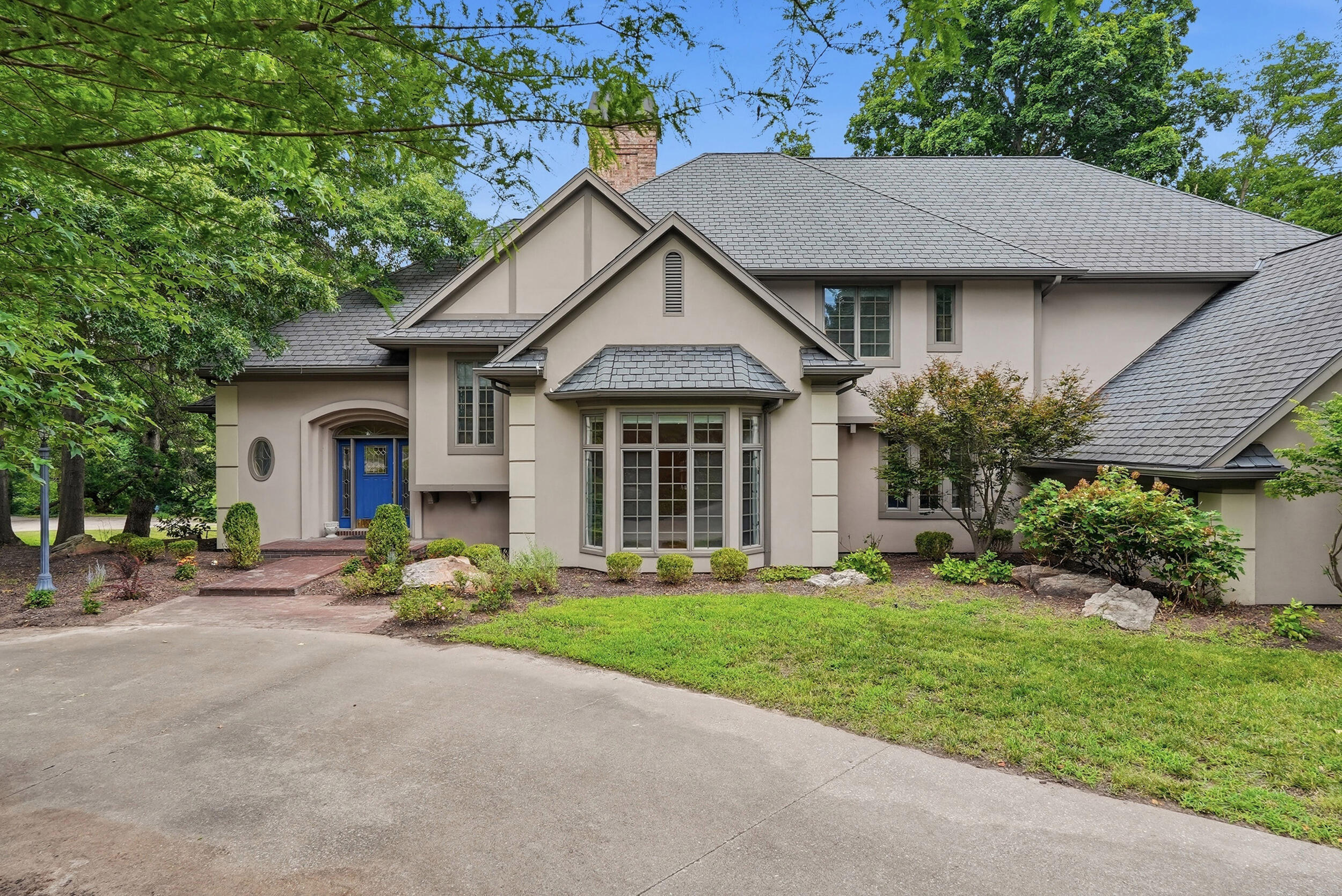 801 Rollins Rd, Columbia, MO, 65203, USA, 6 Bedrooms Bedrooms, ,6 BathroomsBathrooms,Residential,Active,801 Rollins Rd,436333