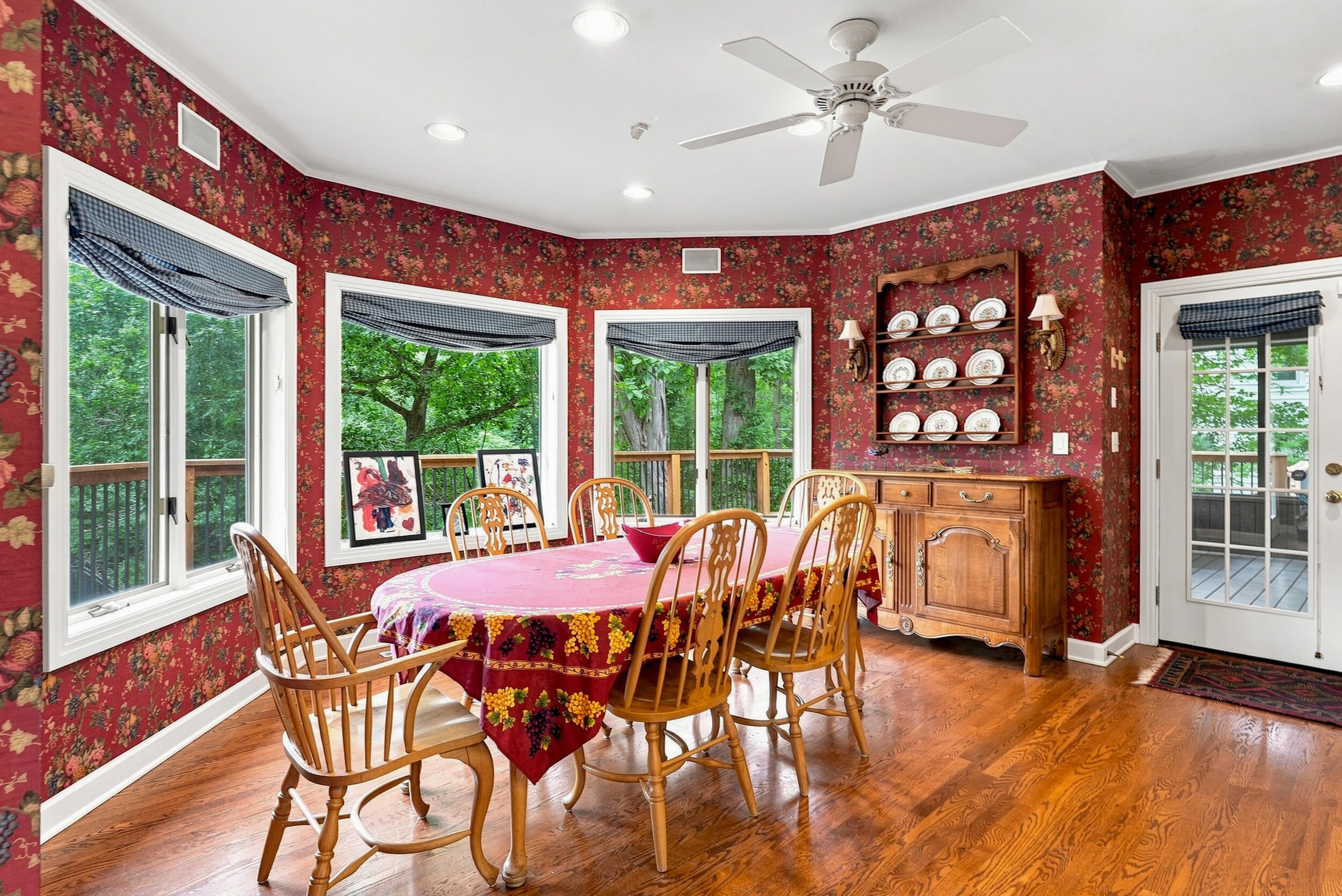801 Rollins Rd, Columbia, MO, 65203, USA, 6 Bedrooms Bedrooms, ,6 BathroomsBathrooms,Residential,Active,801 Rollins Rd,436333