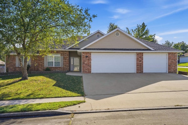 3700 JAGUAR CT, COLUMBIA, MO 65202 - Image 0bbb4e6a4baf856d9c2ab1f61b206c3c/2871086891
