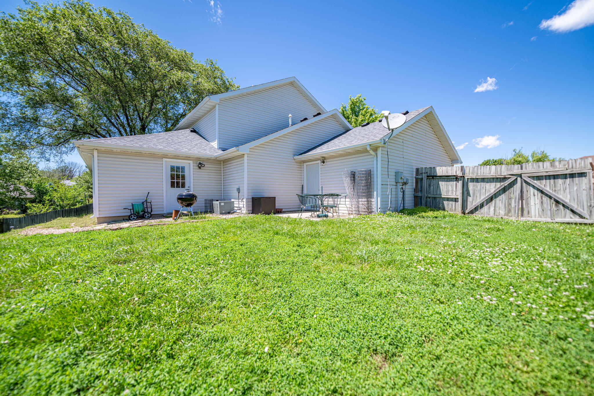 Columbia, Missouri 65202, United States, 3 Bedrooms Bedrooms, ,3 BathroomsBathrooms,Residential,Active,136878