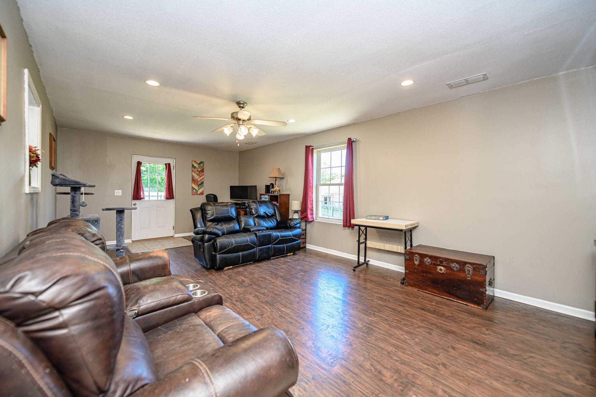 Columbia, Missouri 65202, United States, 3 Bedrooms Bedrooms, ,3 BathroomsBathrooms,Residential,Active,136878