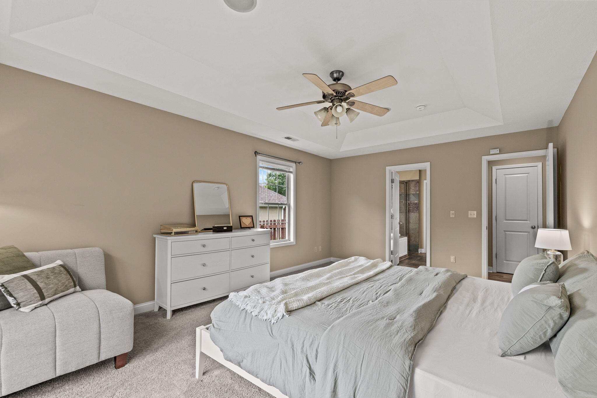 Columbia, Missouri 65203, United States, 3 Bedrooms Bedrooms, ,2 BathroomsBathrooms,Residential,Pending,141511