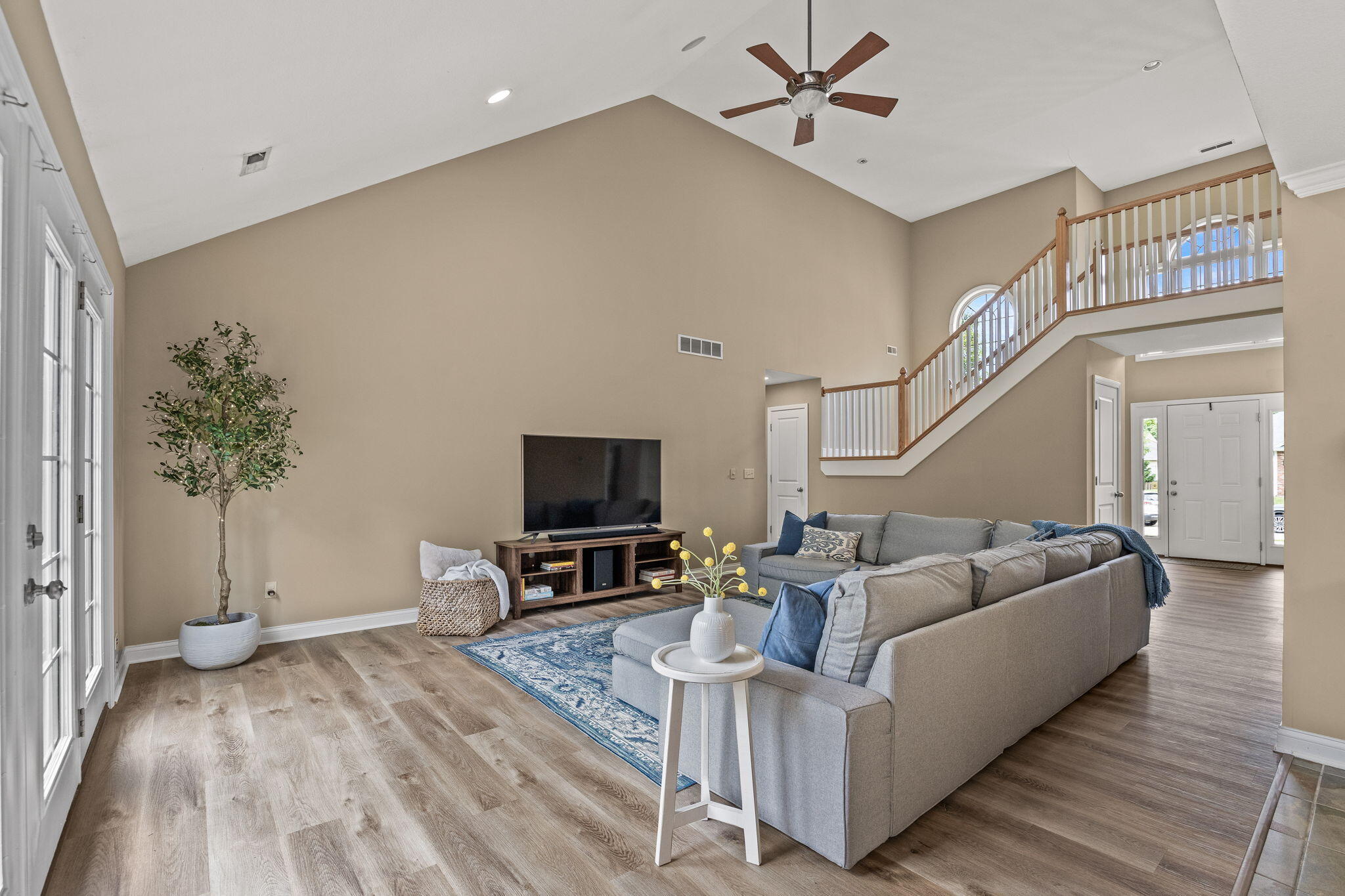 Columbia, Missouri 65203, United States, 3 Bedrooms Bedrooms, ,2 BathroomsBathrooms,Residential,Pending,141511