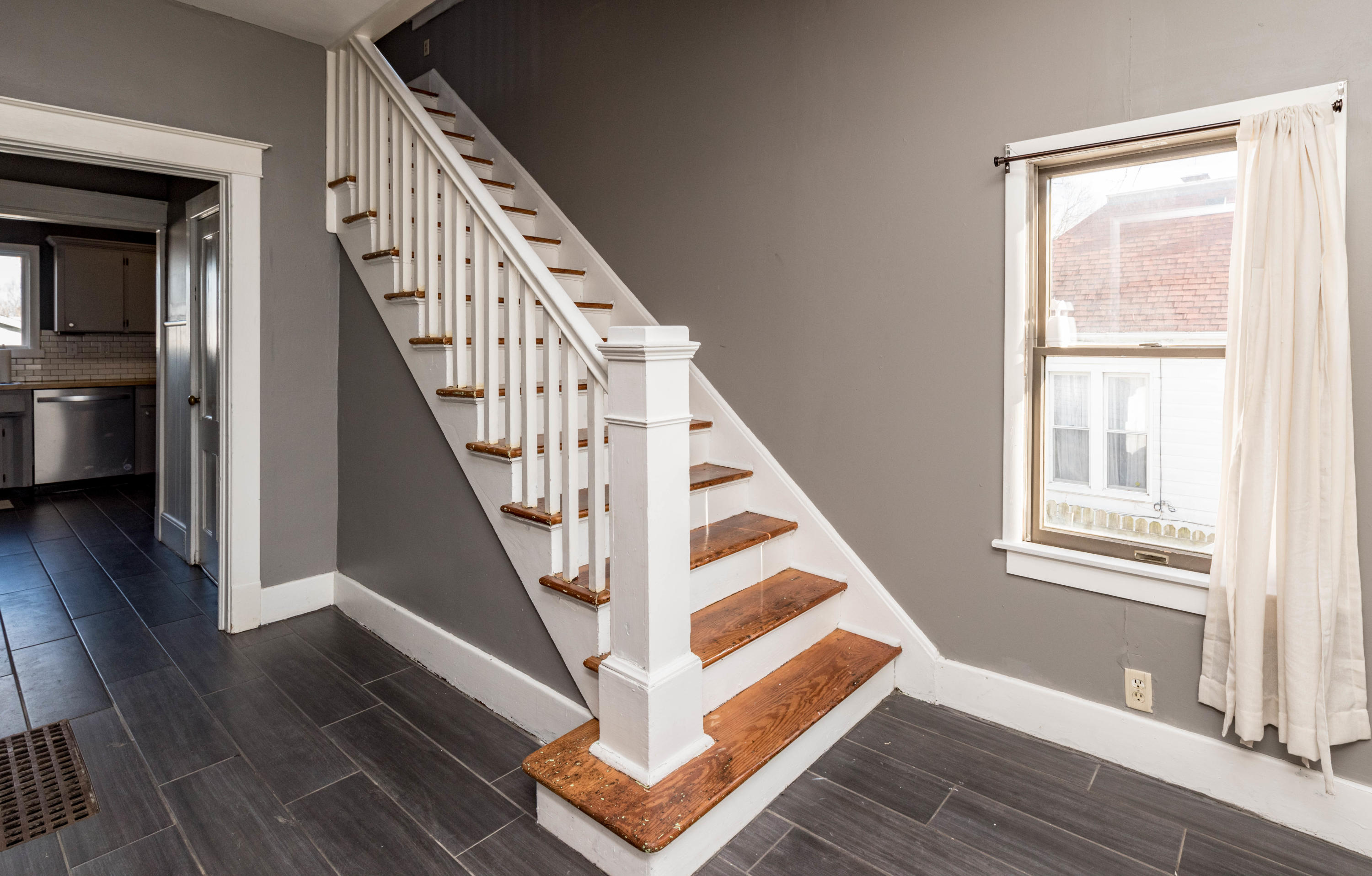 Columbia, Missouri 65201, United States, 5 Bedrooms Bedrooms, ,3 BathroomsBathrooms,Residential,Active,12963