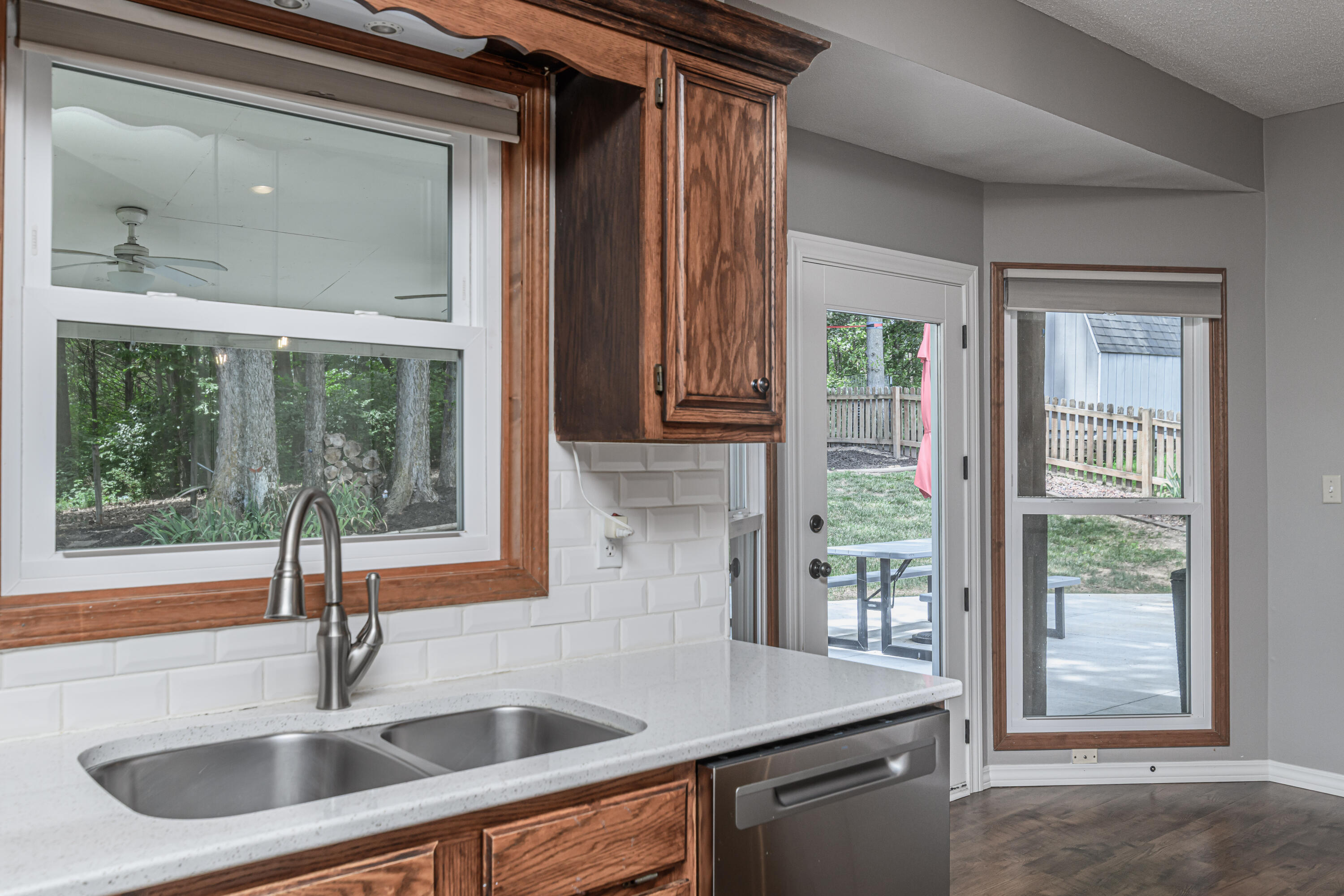 Columbia, Missouri 65203, United States, 3 Bedrooms Bedrooms, ,3 BathroomsBathrooms,Residential,Active,179058