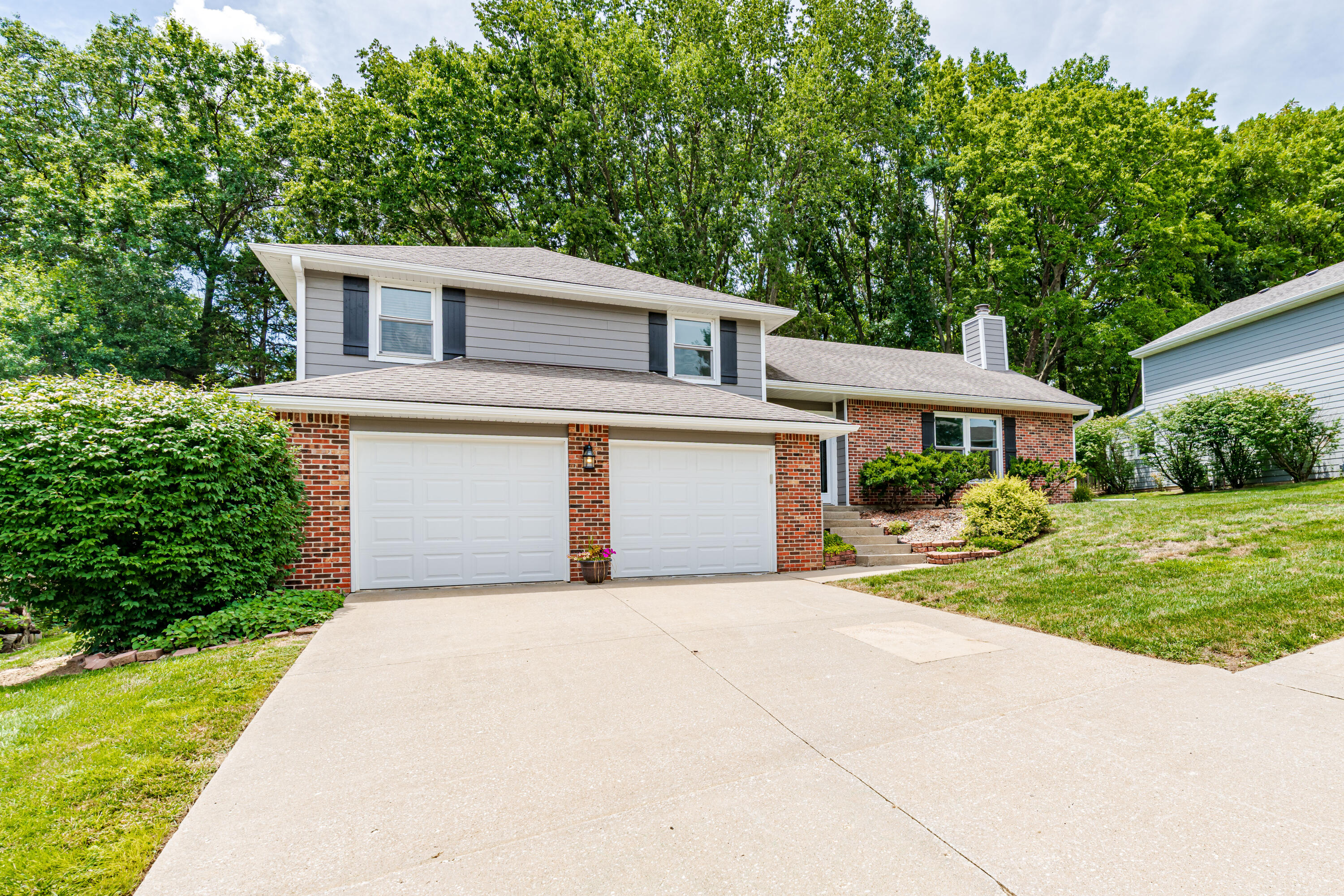 Columbia, Missouri 65203, United States, 3 Bedrooms Bedrooms, ,3 BathroomsBathrooms,Residential,Active,179058