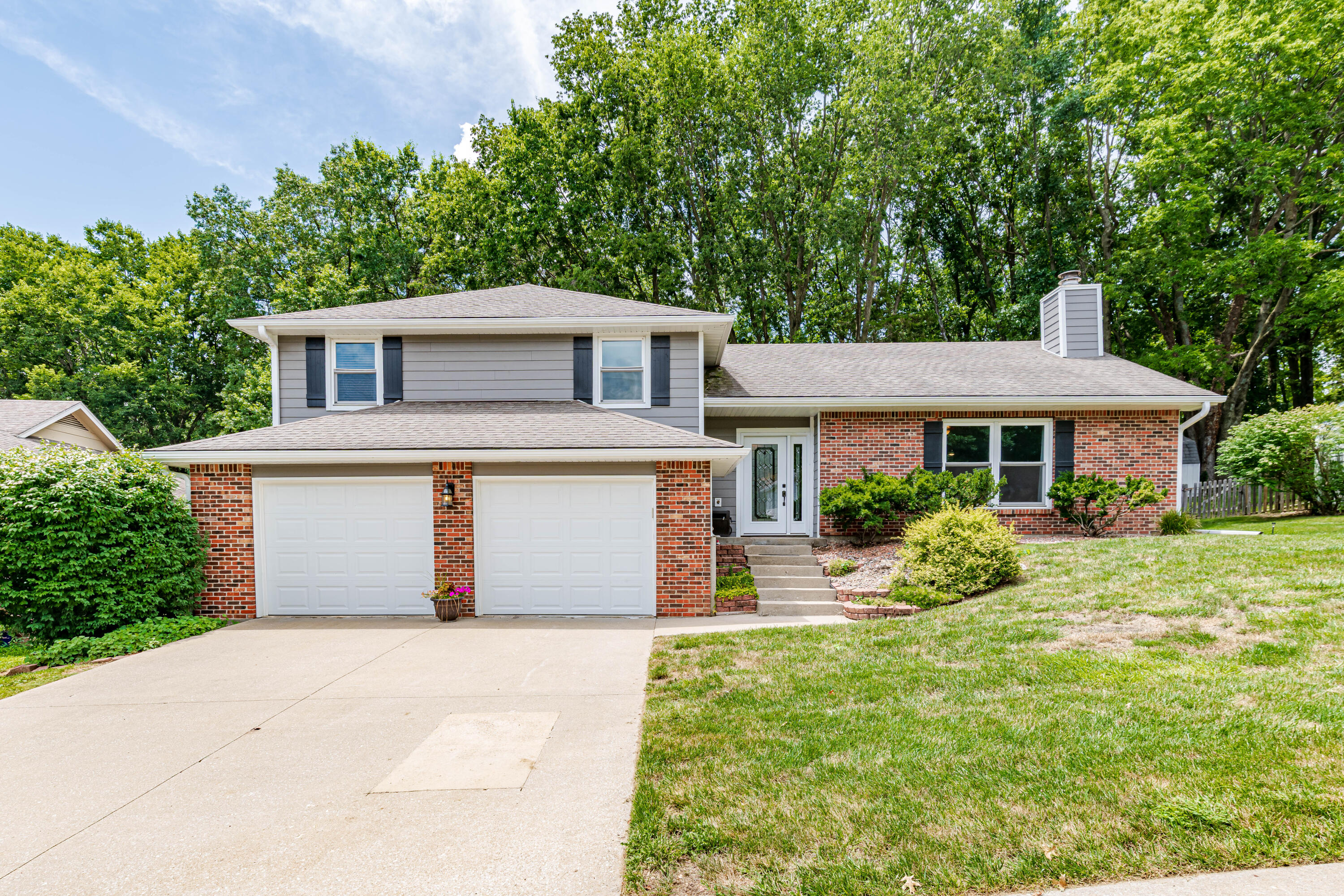 Columbia, Missouri 65203, United States, 3 Bedrooms Bedrooms, ,3 BathroomsBathrooms,Residential,Active,179058