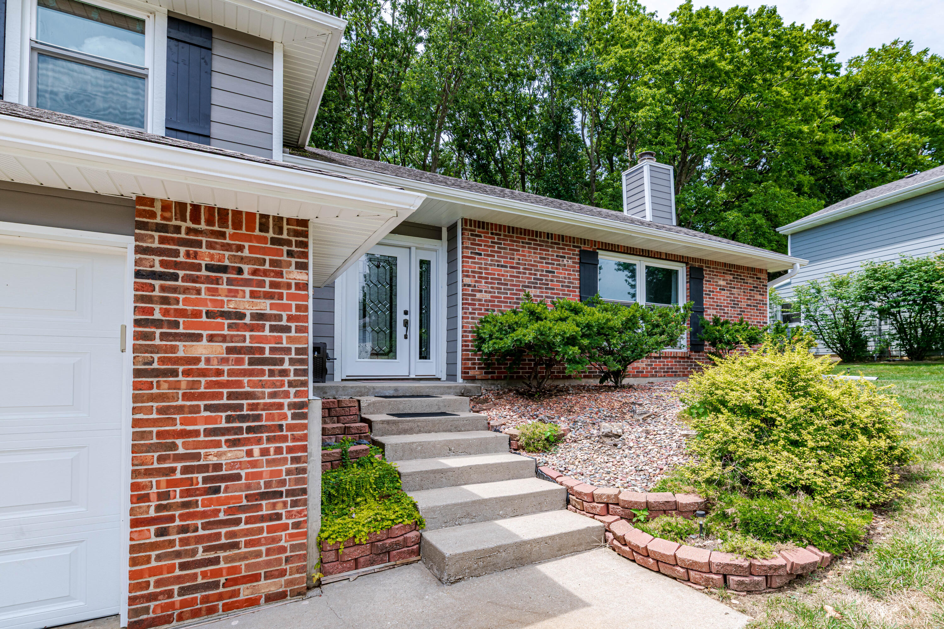 Columbia, Missouri 65203, United States, 3 Bedrooms Bedrooms, ,3 BathroomsBathrooms,Residential,Active,179058