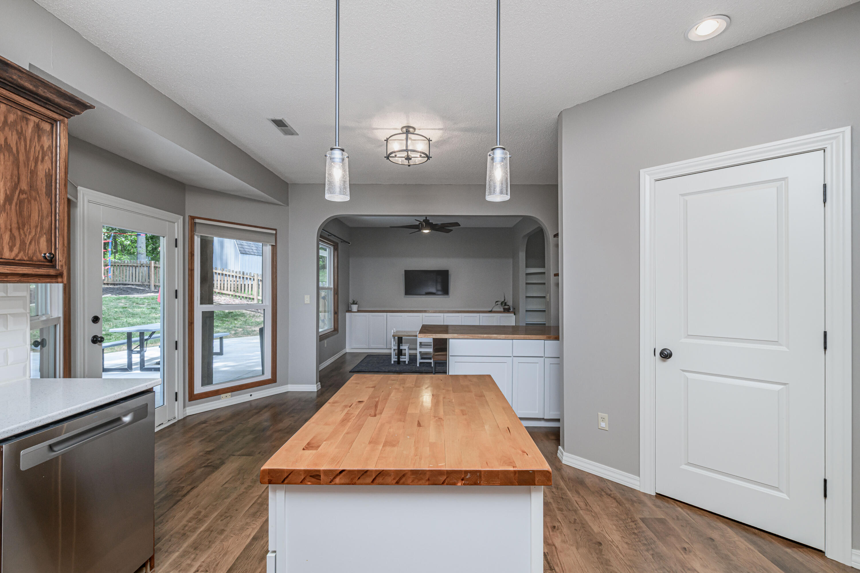 Columbia, Missouri 65203, United States, 3 Bedrooms Bedrooms, ,3 BathroomsBathrooms,Residential,Active,179058