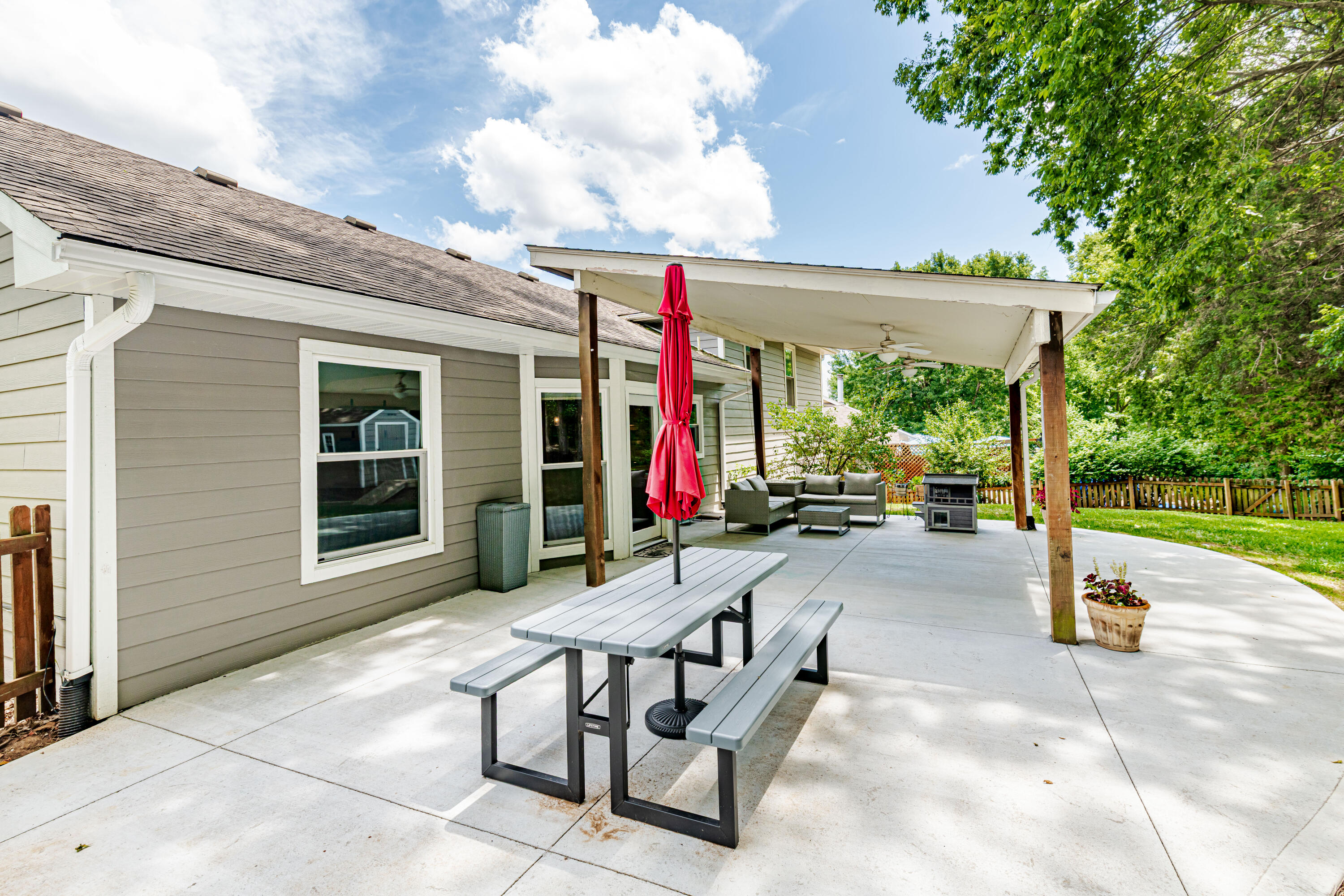 Columbia, Missouri 65203, United States, 3 Bedrooms Bedrooms, ,3 BathroomsBathrooms,Residential,Active,179058