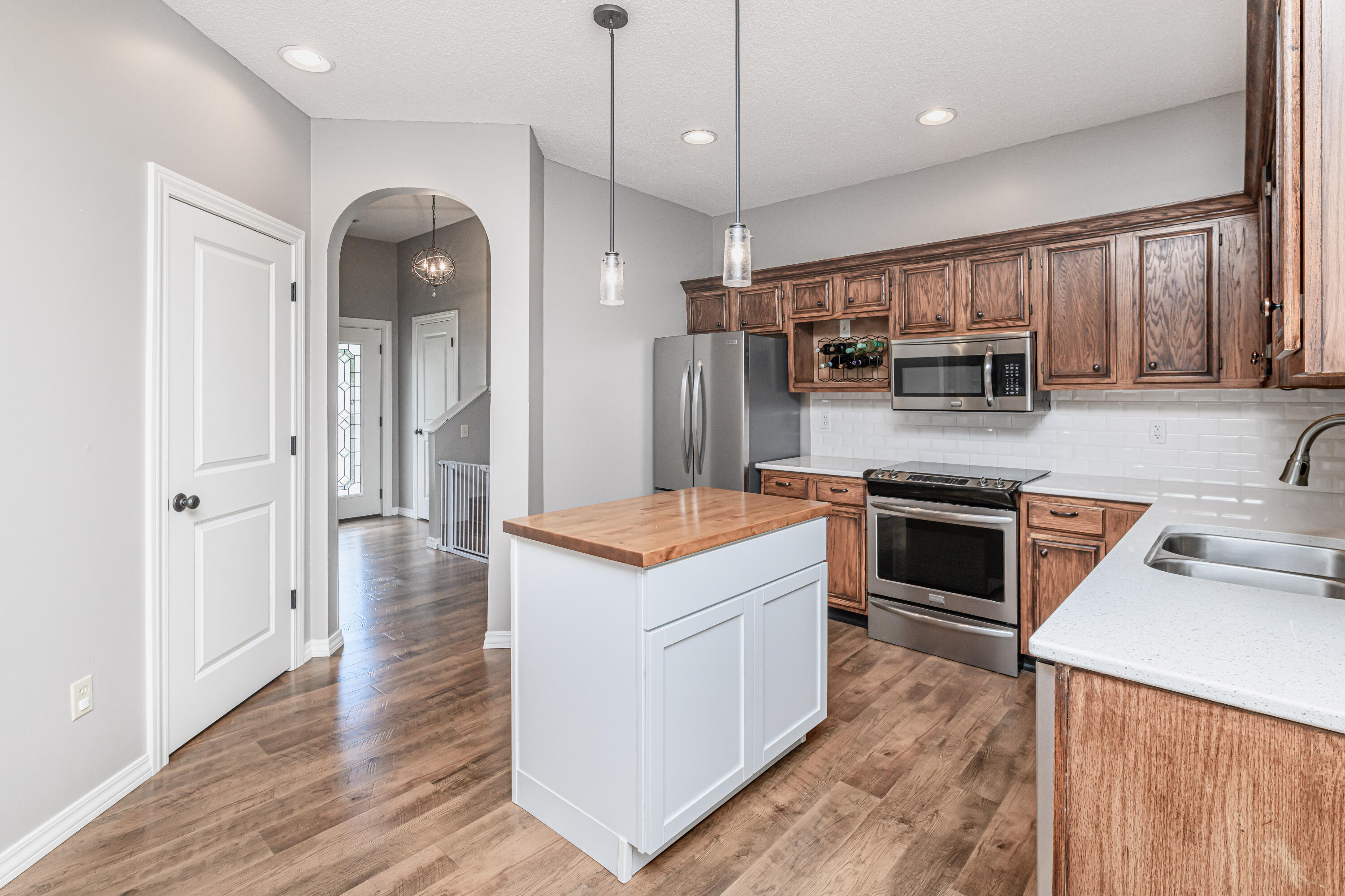 Columbia, Missouri 65203, United States, 3 Bedrooms Bedrooms, ,3 BathroomsBathrooms,Residential,Active,179058