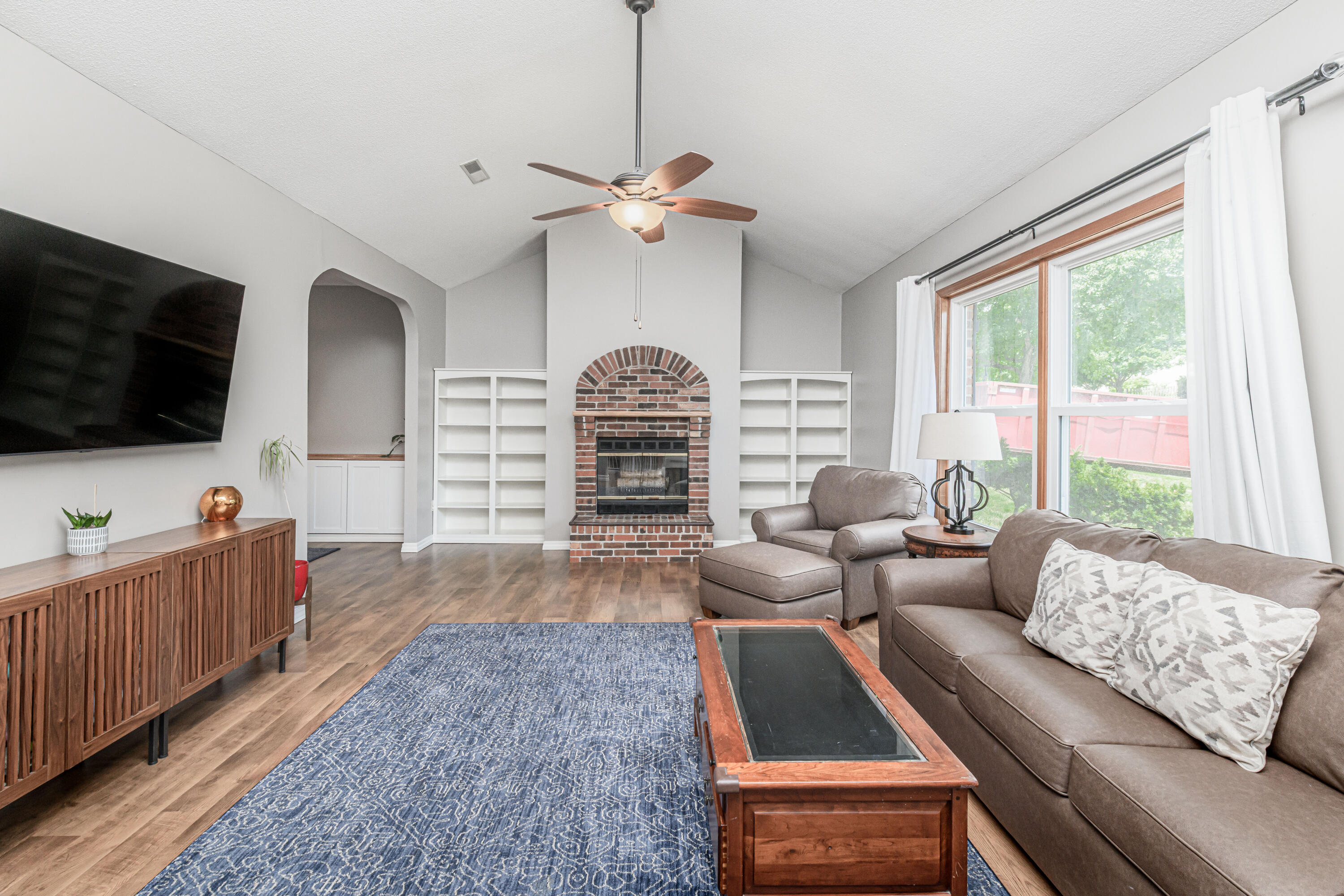 Columbia, Missouri 65203, United States, 3 Bedrooms Bedrooms, ,3 BathroomsBathrooms,Residential,Active,179058