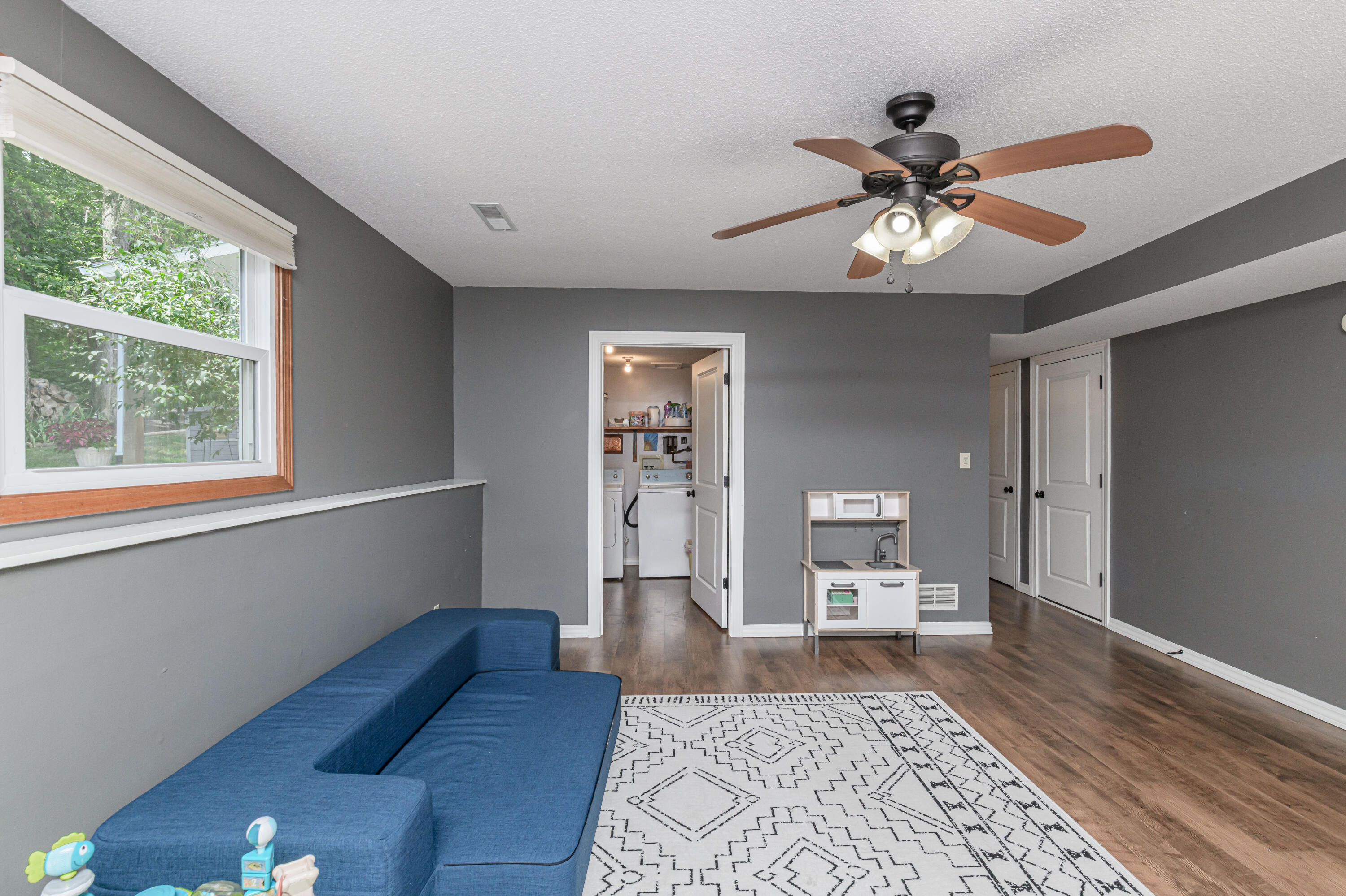 Columbia, Missouri 65203, United States, 3 Bedrooms Bedrooms, ,3 BathroomsBathrooms,Residential,Active,179058