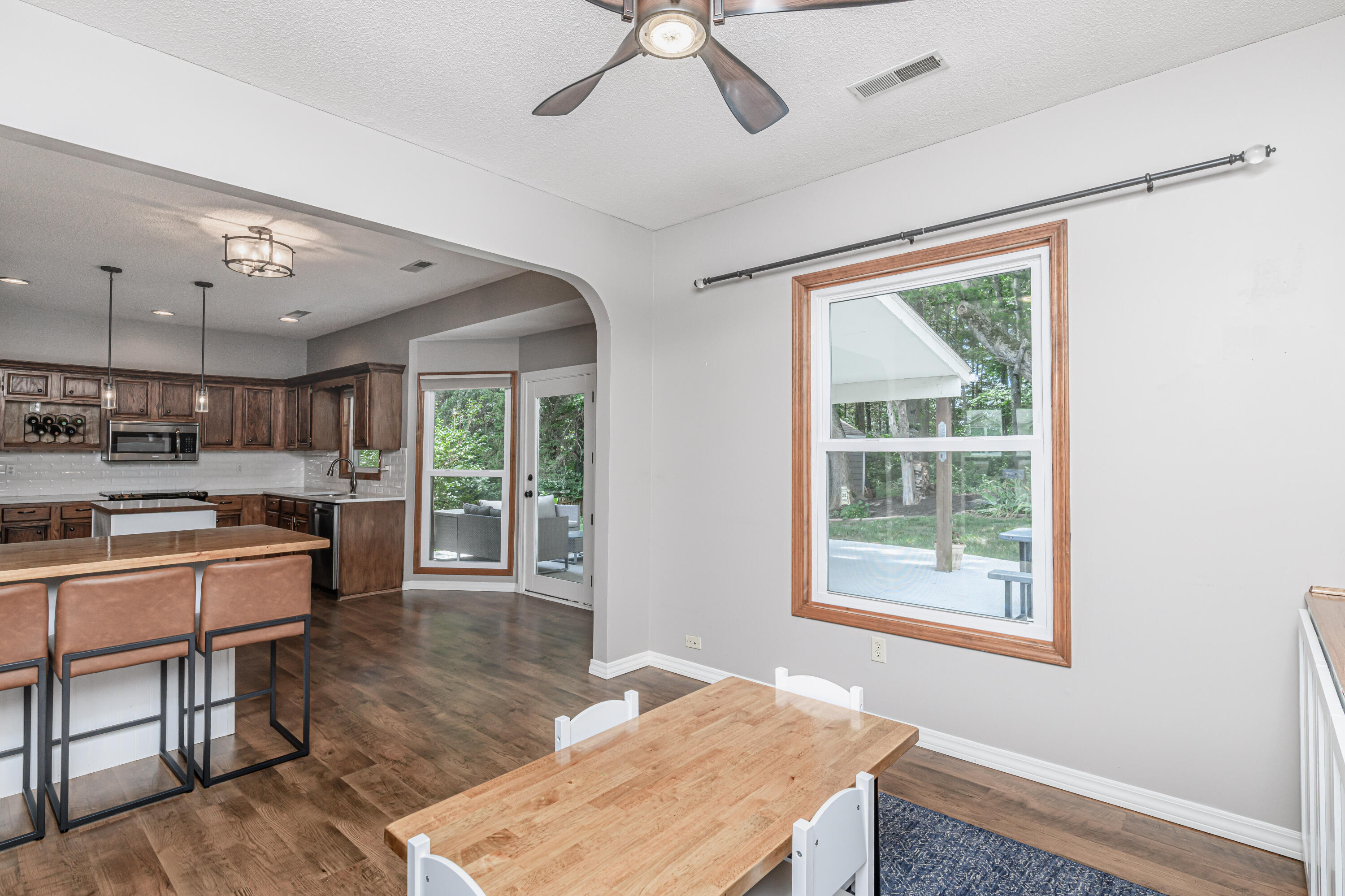 Columbia, Missouri 65203, United States, 3 Bedrooms Bedrooms, ,3 BathroomsBathrooms,Residential,Active,179058