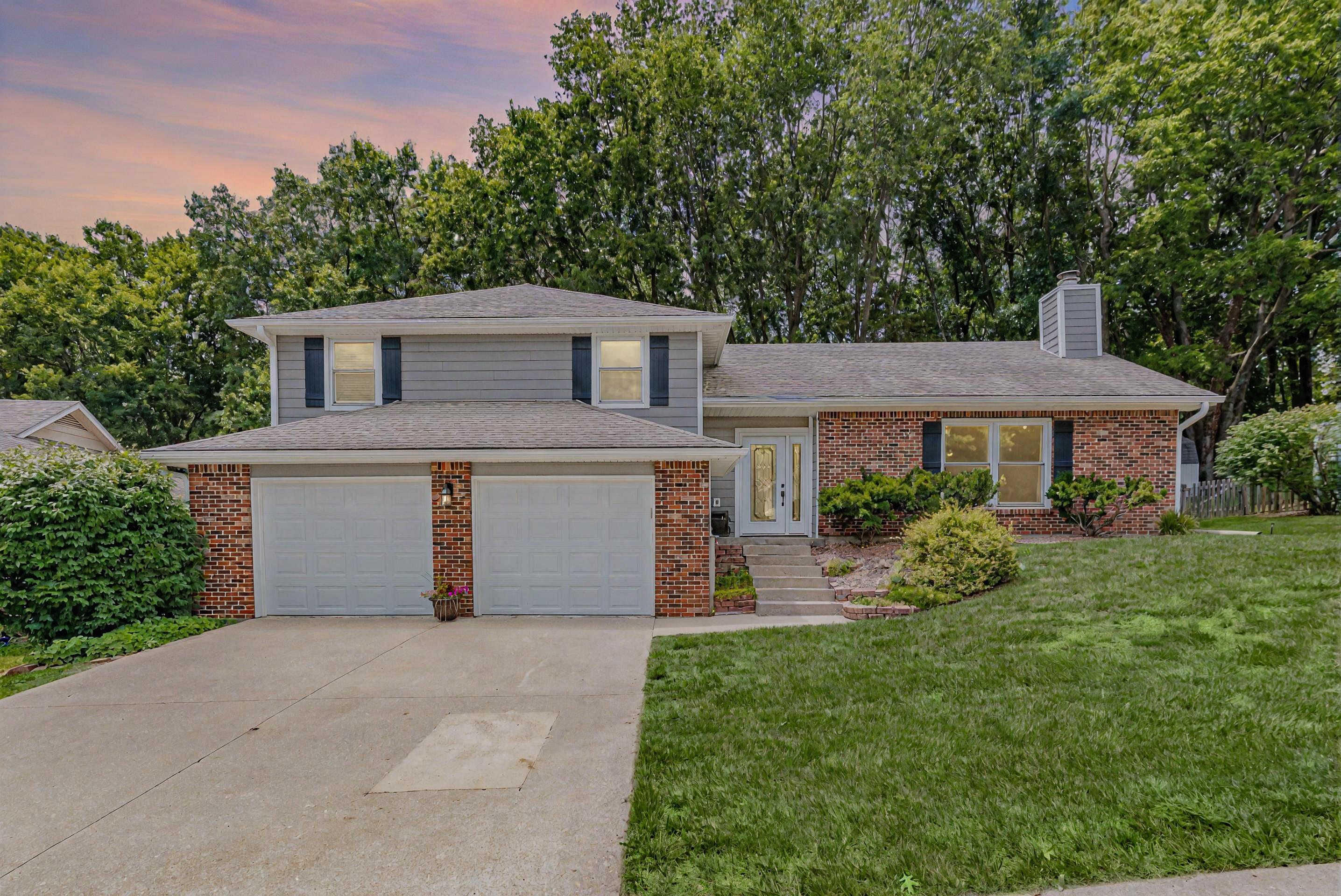 Columbia, Missouri 65203, United States, 3 Bedrooms Bedrooms, ,3 BathroomsBathrooms,Residential,Active,179058