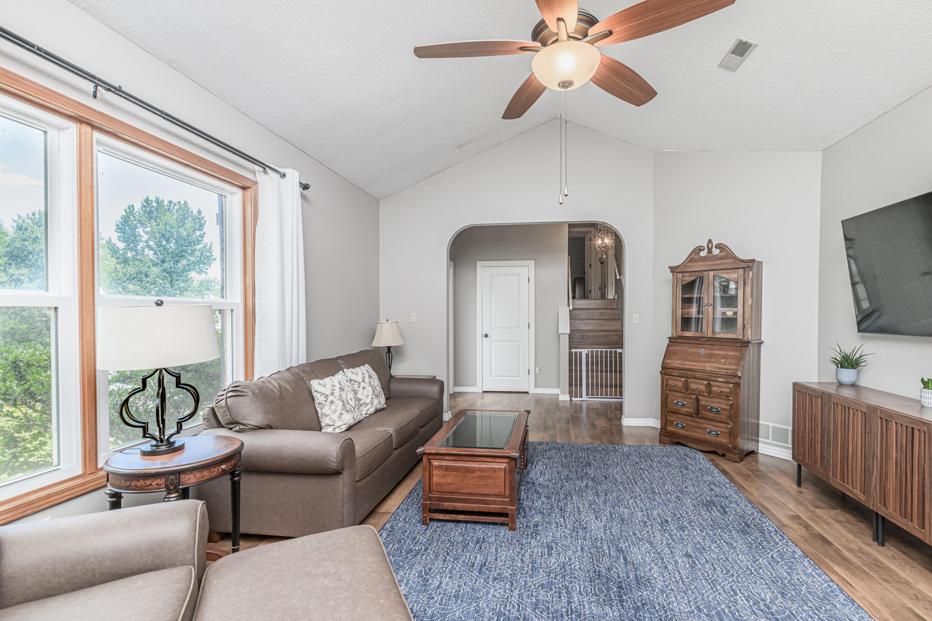 Columbia, Missouri 65203, United States, 3 Bedrooms Bedrooms, ,3 BathroomsBathrooms,Residential,Active,179058