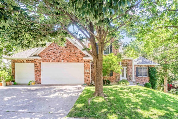 1807 CRYSTAL PT, COLUMBIA, MO 65203 - Image 4b729162a4ca3c8d26ebe29c62491d8d/3081136029