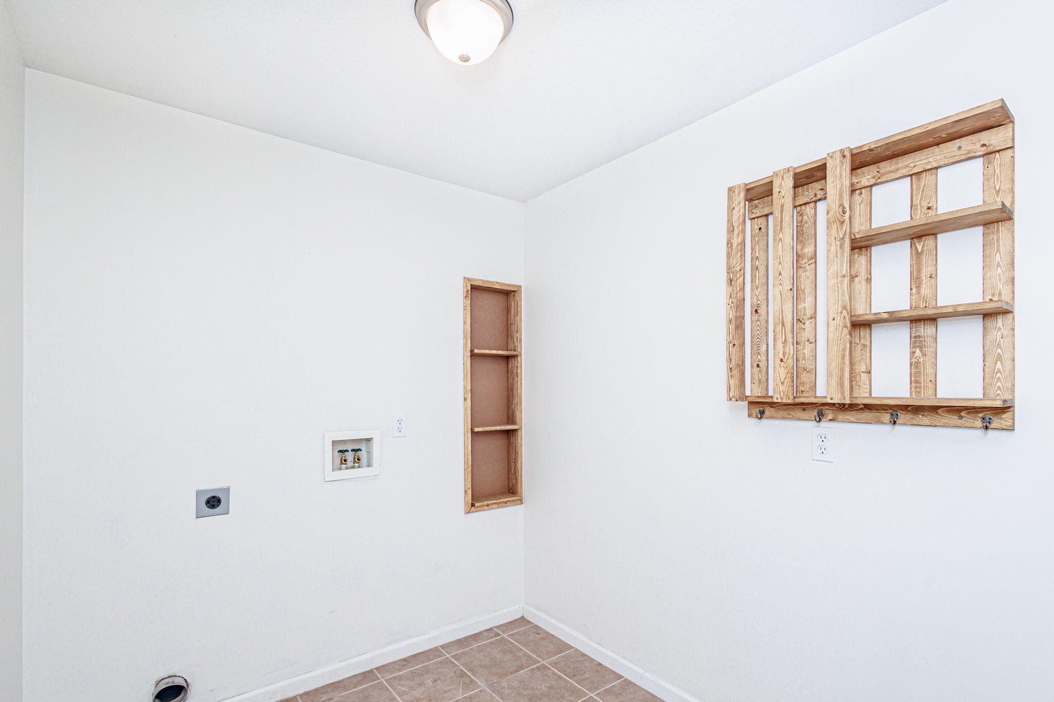 Columbia, Missouri 65202, United States, 5 Bedrooms Bedrooms, ,4 BathroomsBathrooms,Residential,Active,137923