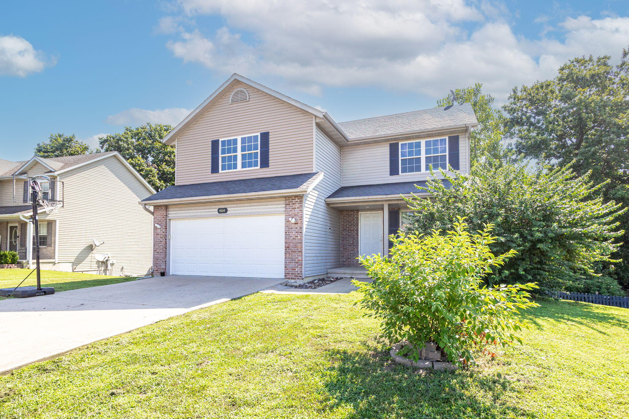 Columbia, Missouri 65202, United States, 5 Bedrooms Bedrooms, ,4 BathroomsBathrooms,Residential,Active,137923