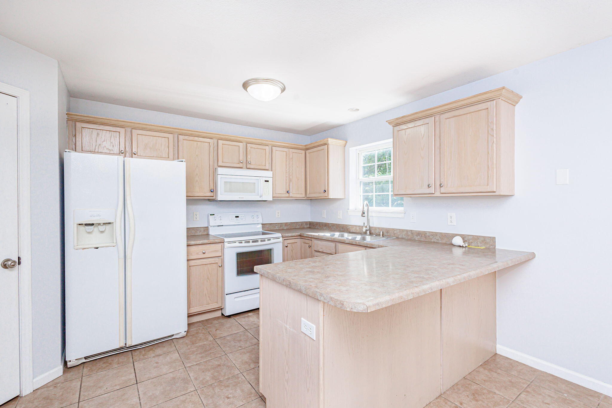 Columbia, Missouri 65202, United States, 5 Bedrooms Bedrooms, ,4 BathroomsBathrooms,Residential,Active,137923