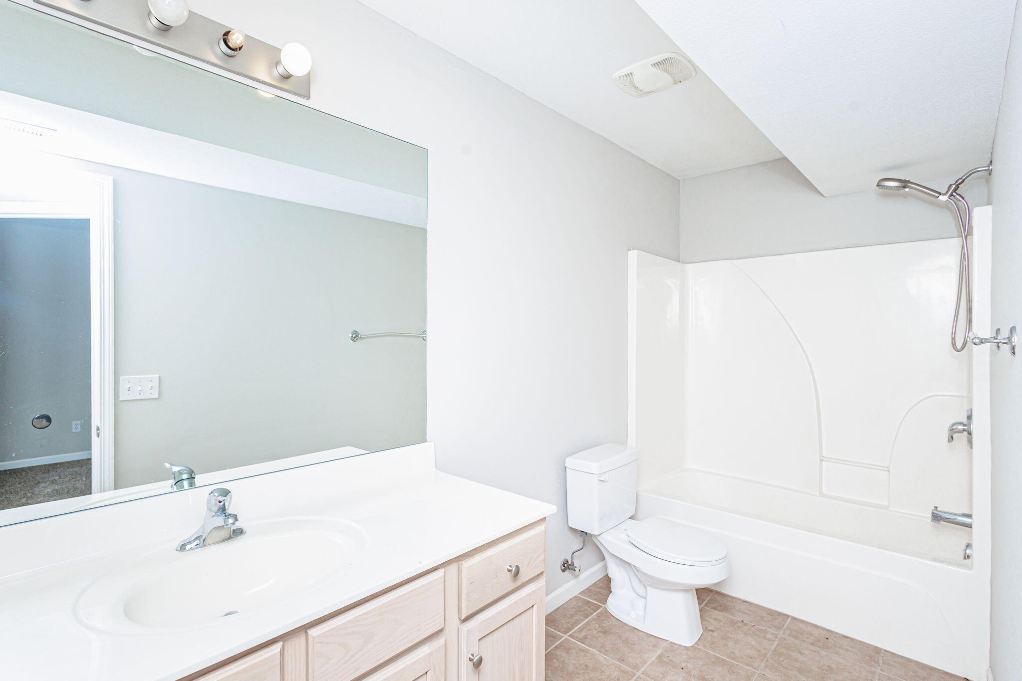 Columbia, Missouri 65202, United States, 5 Bedrooms Bedrooms, ,4 BathroomsBathrooms,Residential,Active,137923