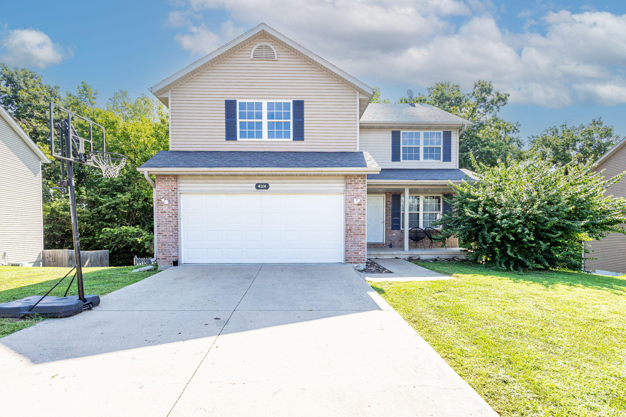 Columbia, Missouri 65202, United States, 5 Bedrooms Bedrooms, ,4 BathroomsBathrooms,Residential,Active,137923 Columbia, Missouri 65202, United States, 5 Bedrooms Bedrooms, ,4 BathroomsBathrooms,Residential,Active,137923