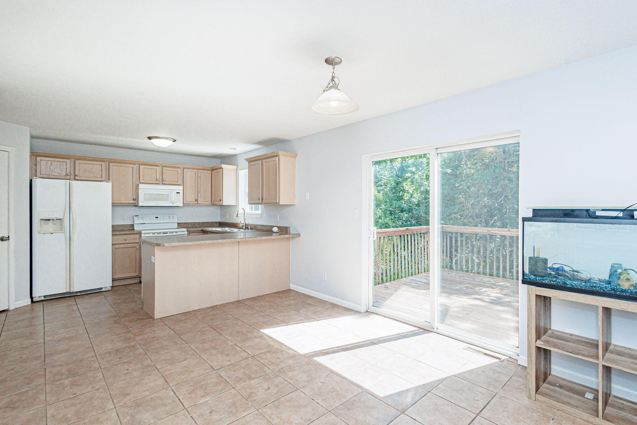 Columbia, Missouri 65202, United States, 5 Bedrooms Bedrooms, ,4 BathroomsBathrooms,Residential,Active,137923