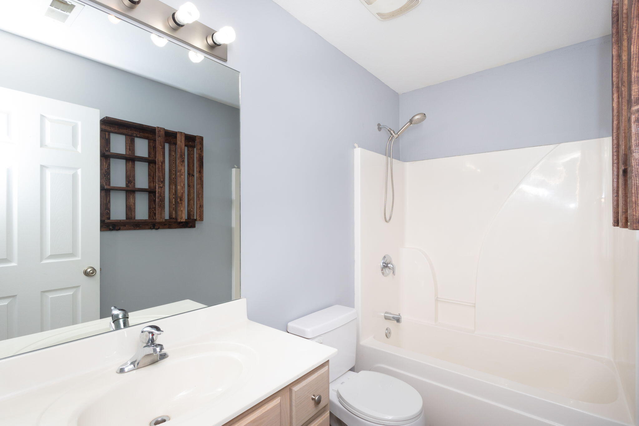 Columbia, Missouri 65202, United States, 5 Bedrooms Bedrooms, ,4 BathroomsBathrooms,Residential,Active,137923