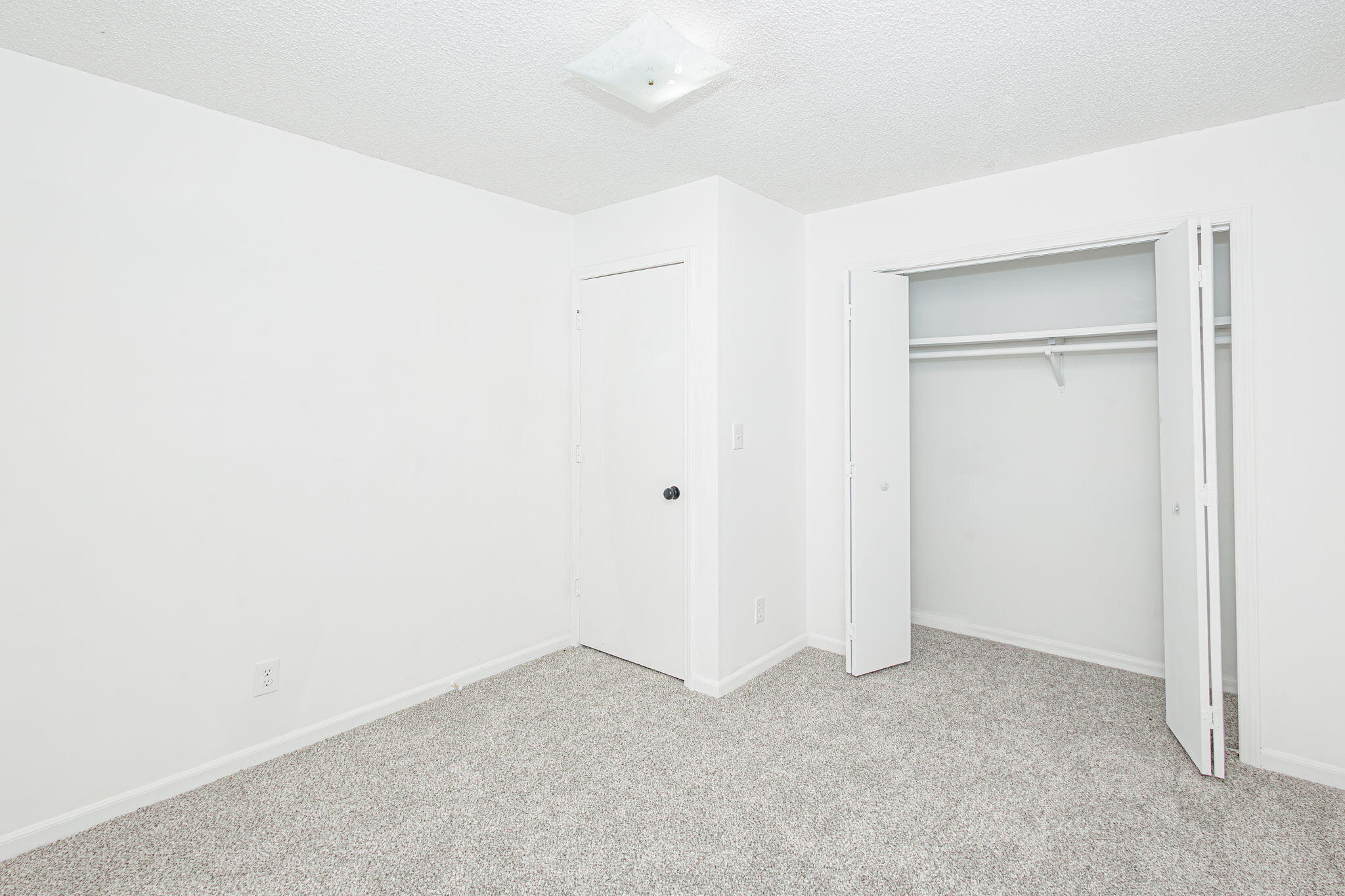 Columbia, Missouri 65203, United States, 4 Bedrooms Bedrooms, ,3 BathroomsBathrooms,Residential,Active,108669