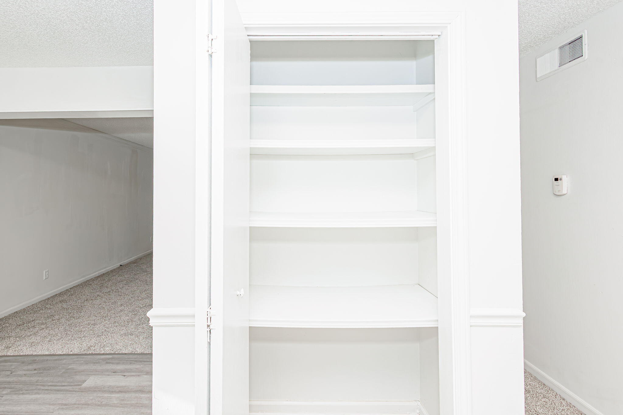 Columbia, Missouri 65203, United States, 4 Bedrooms Bedrooms, ,3 BathroomsBathrooms,Residential,Active,108669