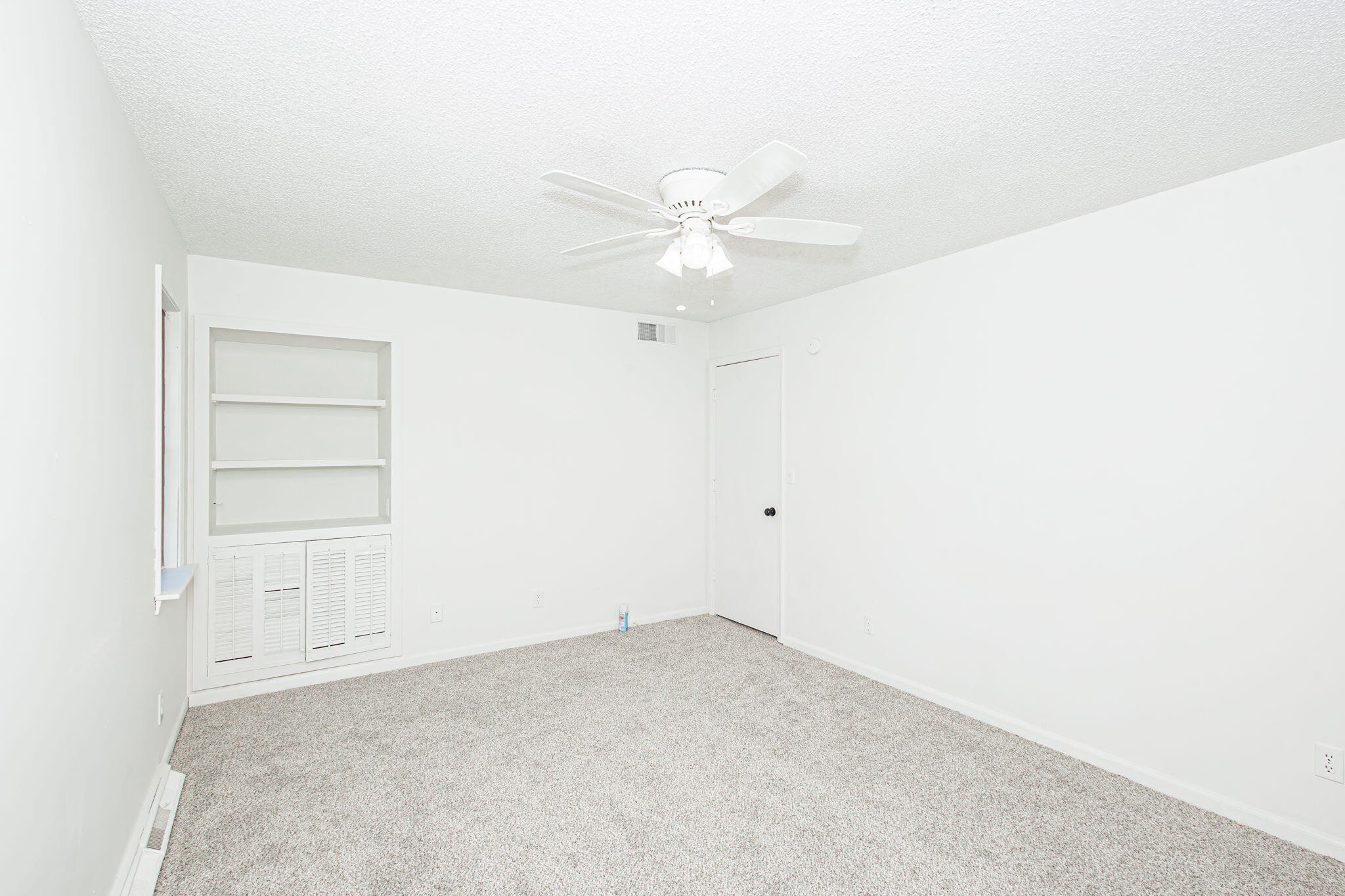 Columbia, Missouri 65203, United States, 4 Bedrooms Bedrooms, ,3 BathroomsBathrooms,Residential,Active,108669